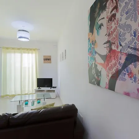 Apartment North Side 1 *
