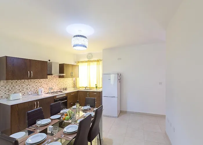 North Side 1 Apartment *